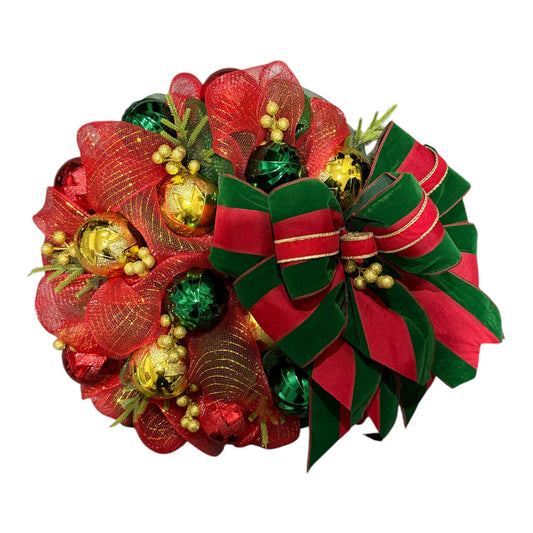 Luxurious Christmas Ornament Wreath – Red, Green & Gold Elegance