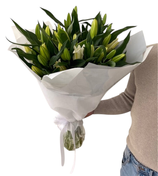 Sandy - Oriental Lily Bouquet